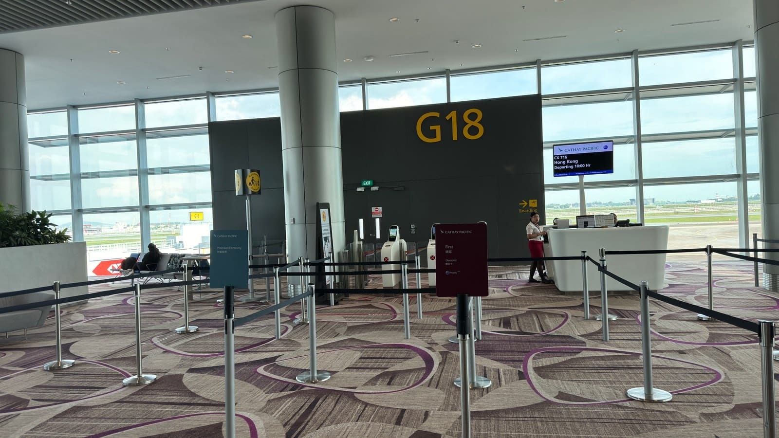 Changi Terminal 4 departure gate