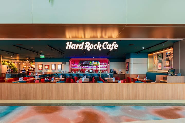 Starryblu × Hard Rock Cafe T2 — Rock ’n’ Roll Dining & Global Payment at Changi Airport