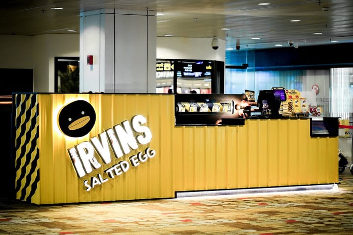 Starryblu × IRVINS — Seamless Global Payment Meets Singapore’s Most Addictive Salted Egg Snacks